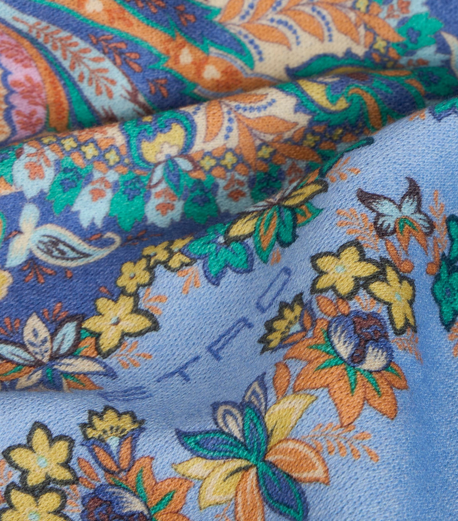 Wool Iris Throw (140cm x 190cm)