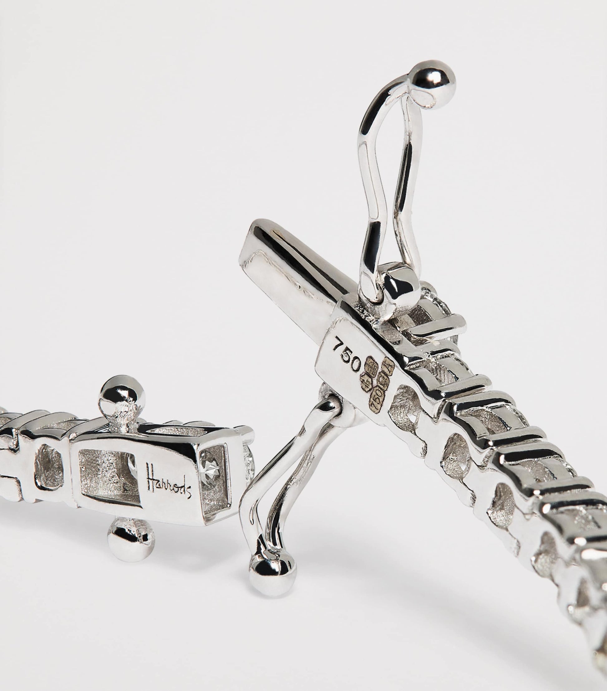 White Gold and Diamond Tennis Bracelet (4.00ct)