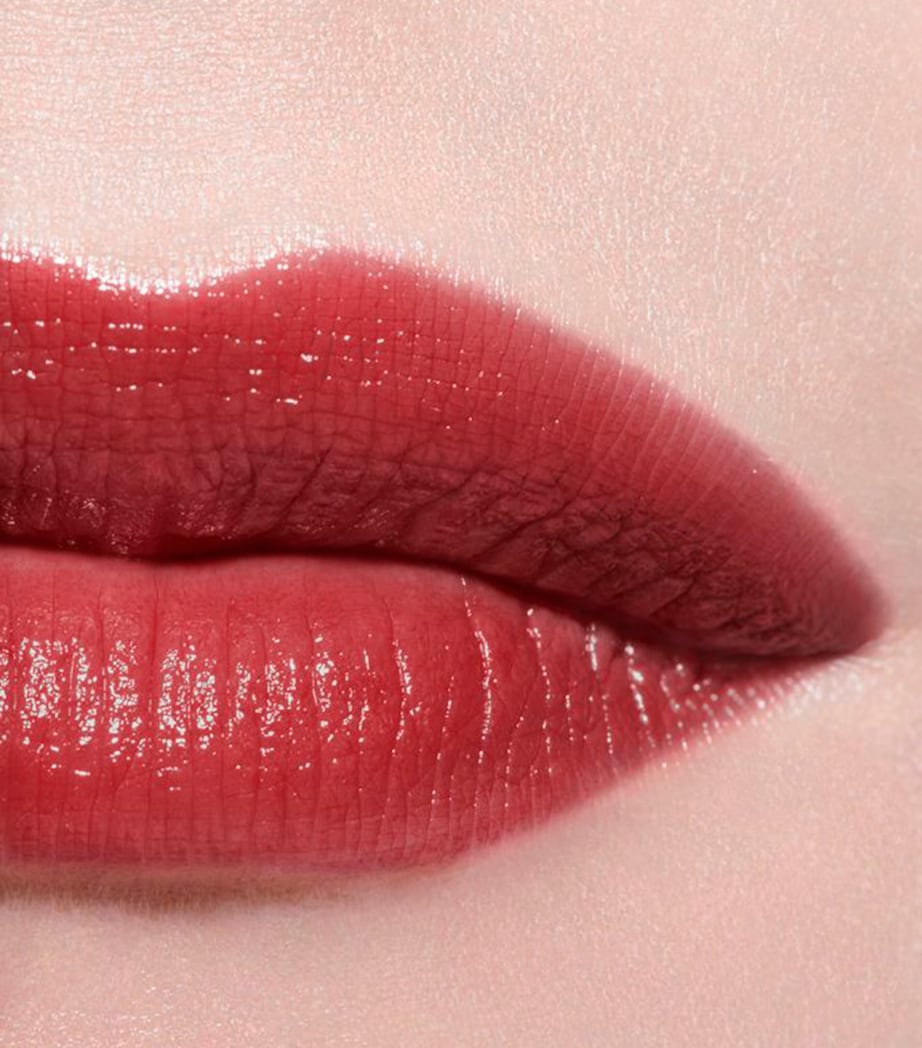 CHANEL Rouge Coco Baume