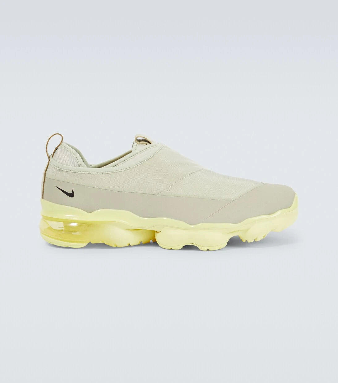 نايكي - حذاء سنيكرز Air VaporMax Moc Roam mesh