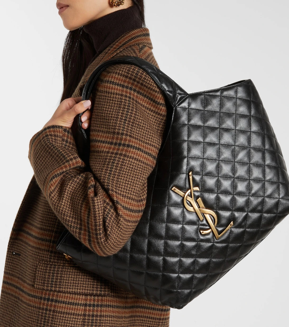 Saint Laurent - حقيبة كتف إيكار متوسطة مبطّنة من الجلد