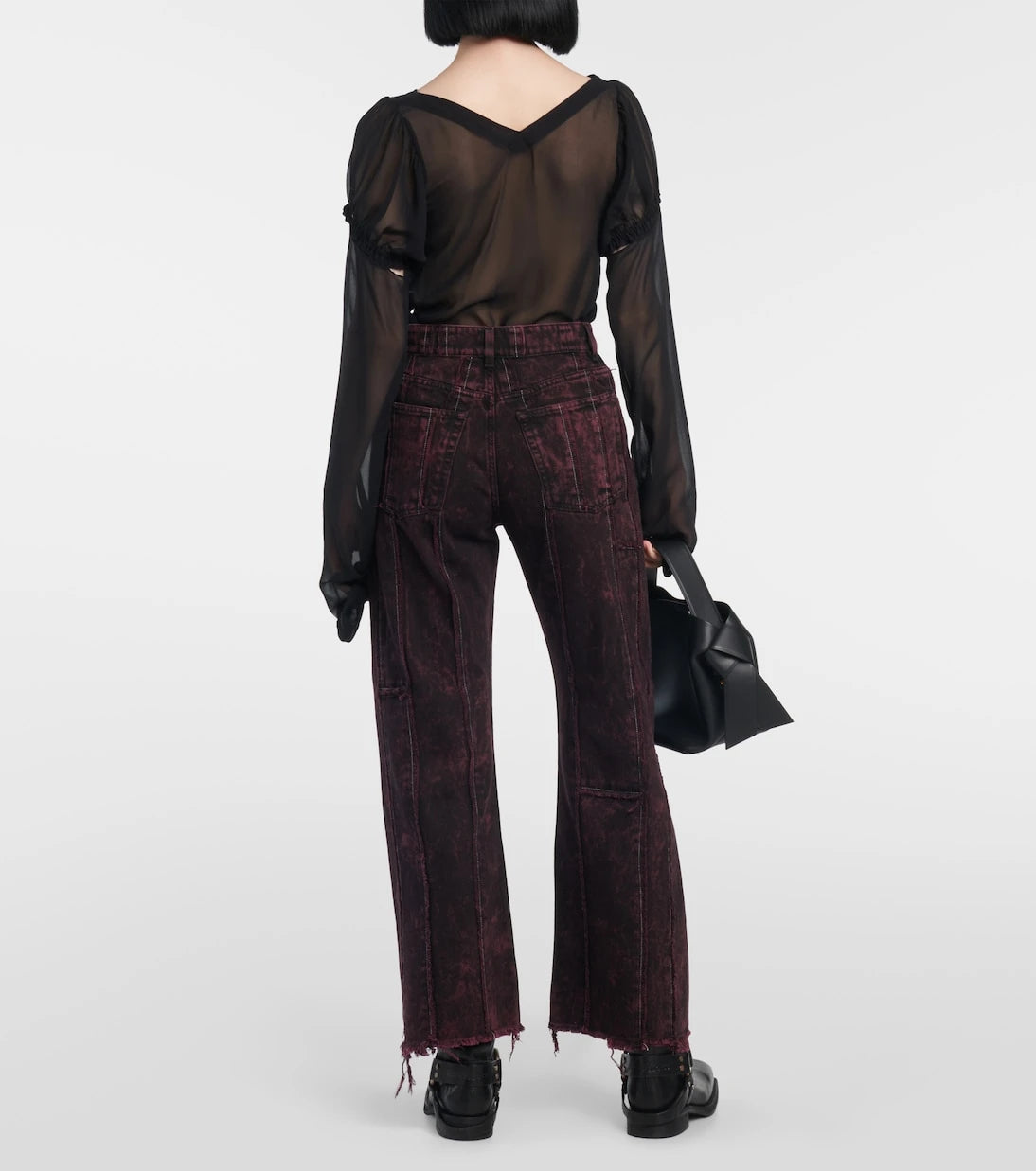 Acne Studios - جينز بقصة ساق واسعة وخصر مرتفع بتصميم رقعات