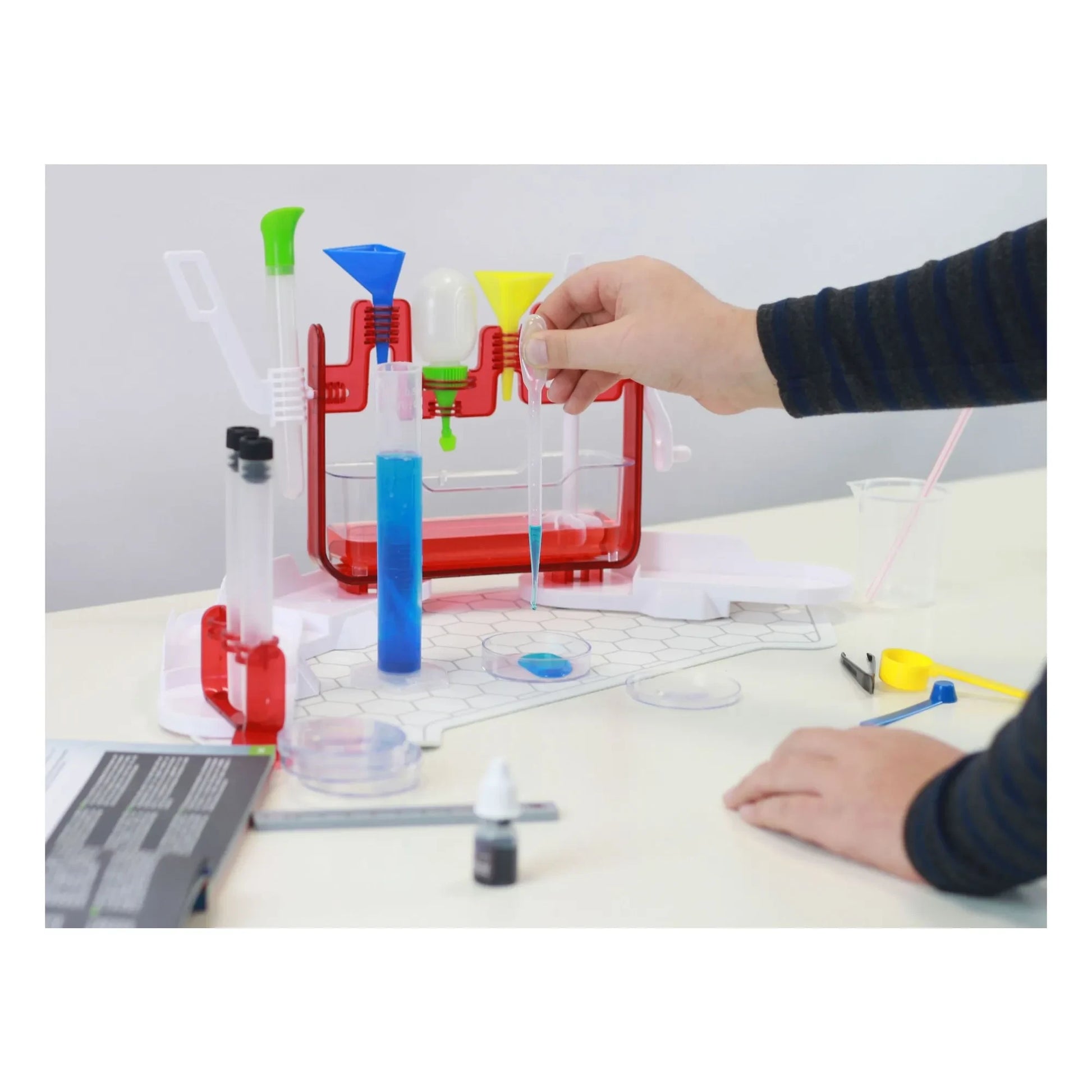 Buki - Science Lab - Chemistry