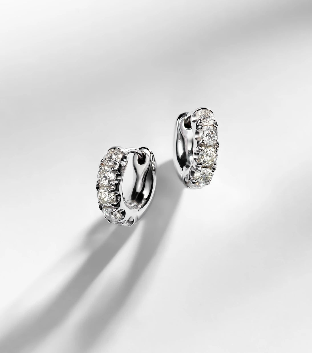 Roxanne First - Super Duper 14kt white gold hoop earrings with diamonds