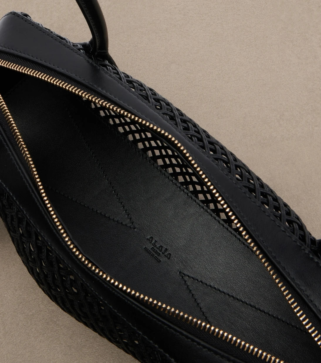 Alaïa - Le Teckel Medium woven leather shoulder bag