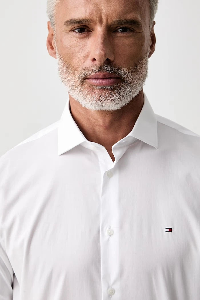 Tommy Hilfiger pamuk ve elastan erkek gömlek
