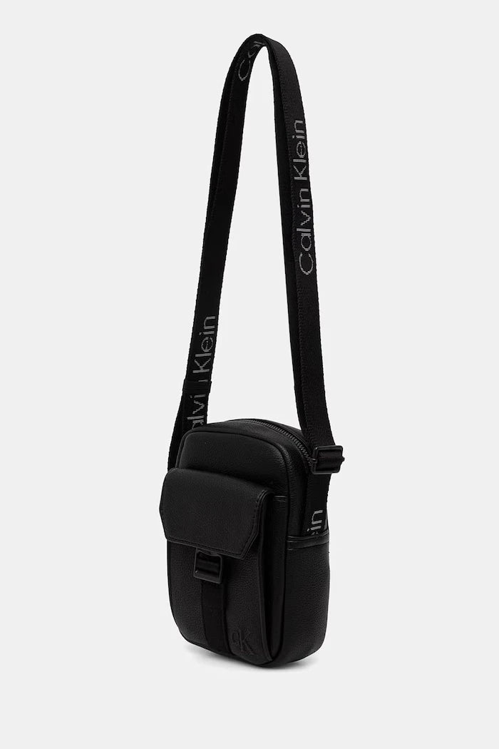 Calvin Klein erkek suni deri omuz çantası