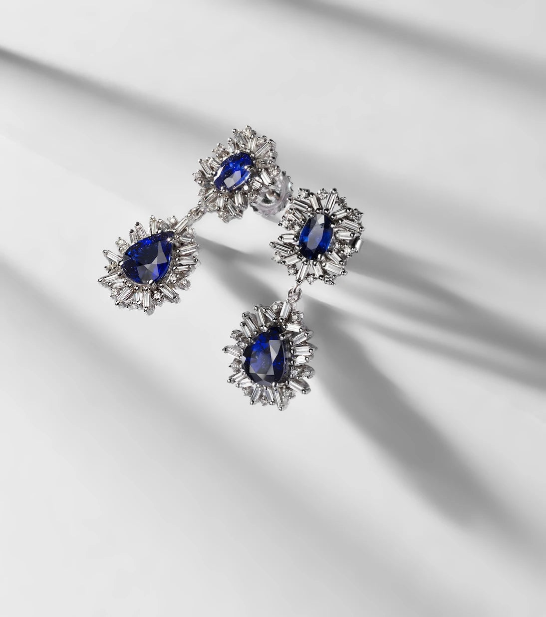 Suzanne Kalan - 18kt white gold drop earrings with diamonds and sapphire