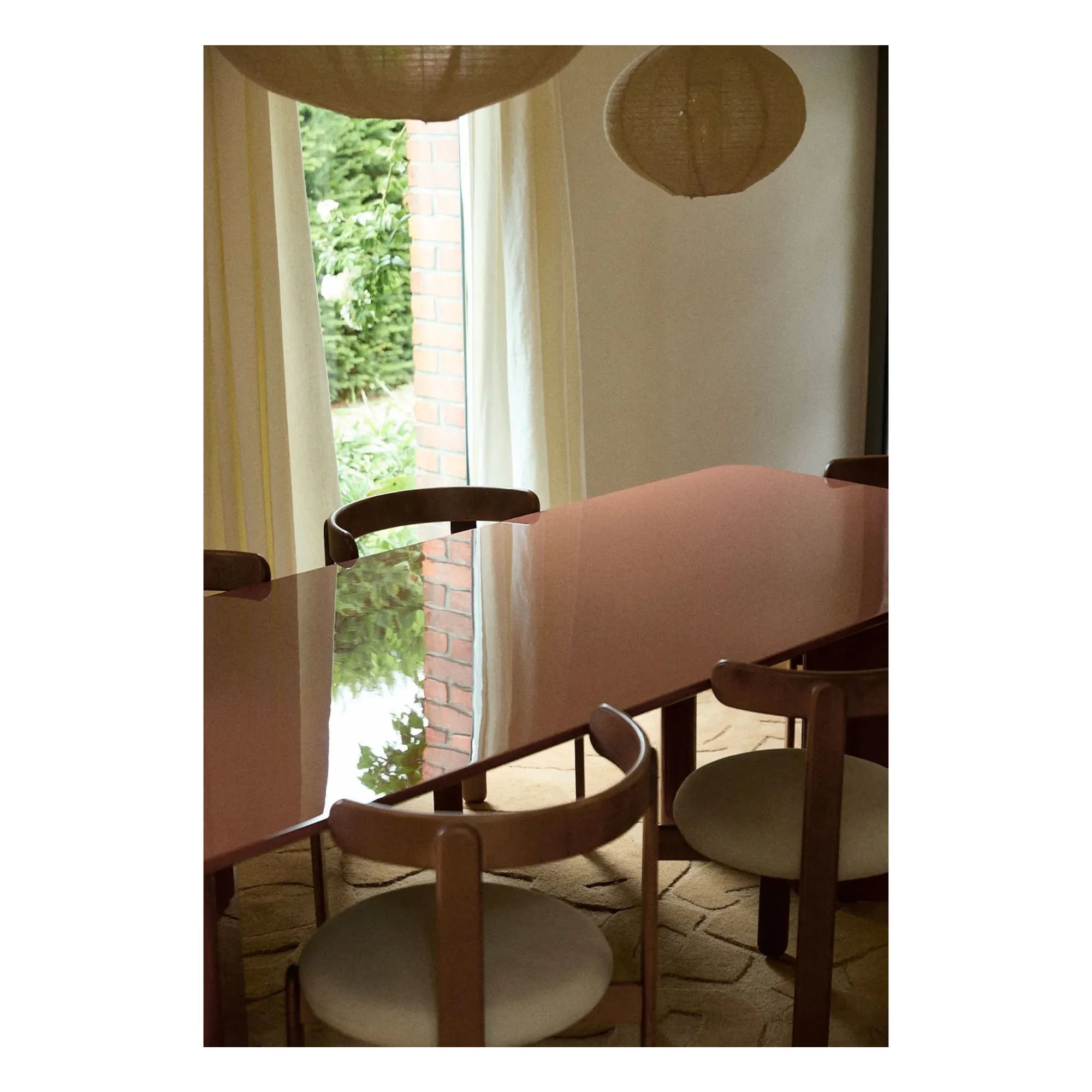 Gabrielle Paris - Victoire lacquered rectangular dining table | Cranberry