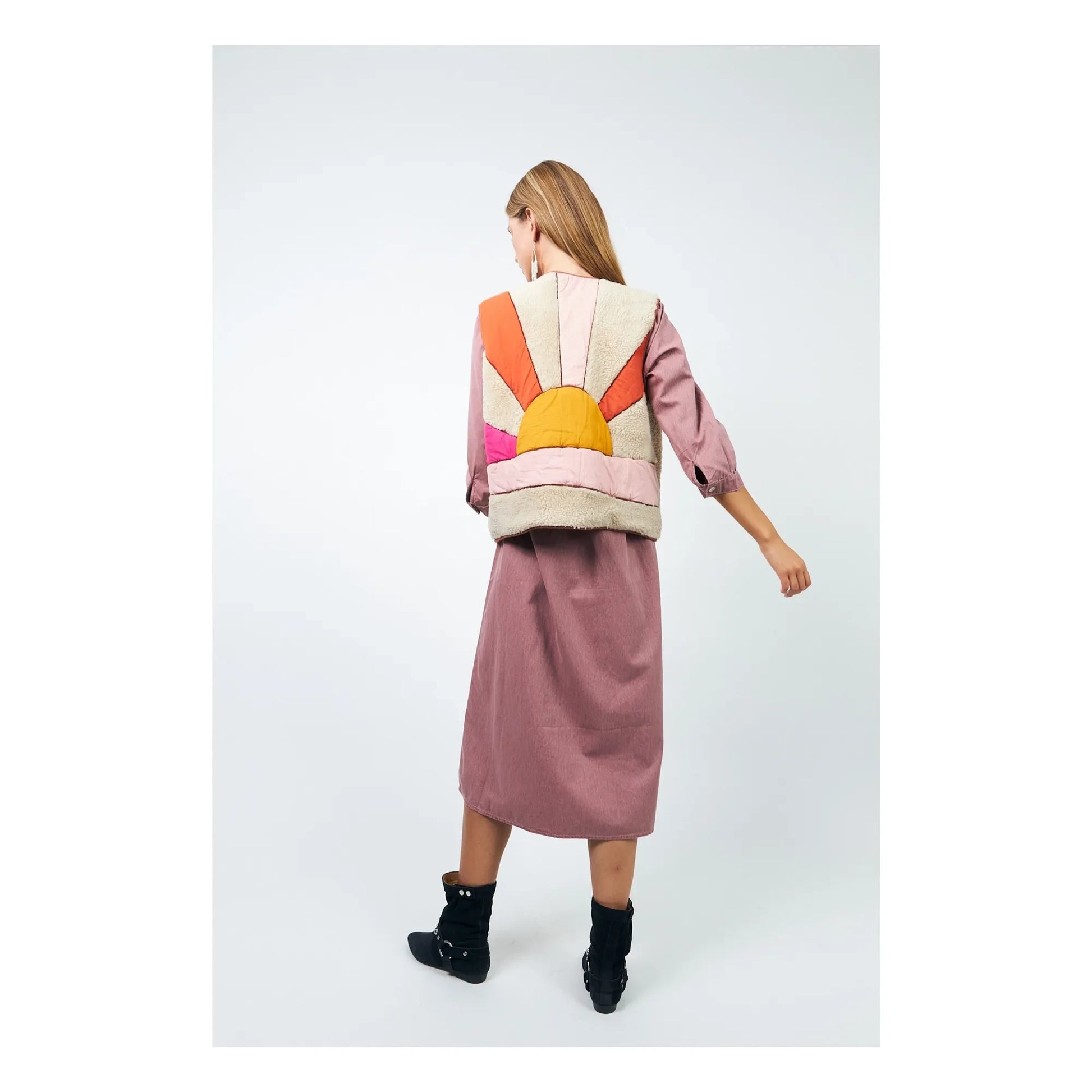 Lollys Laundry - Jace Sleeveless Vest | Sand