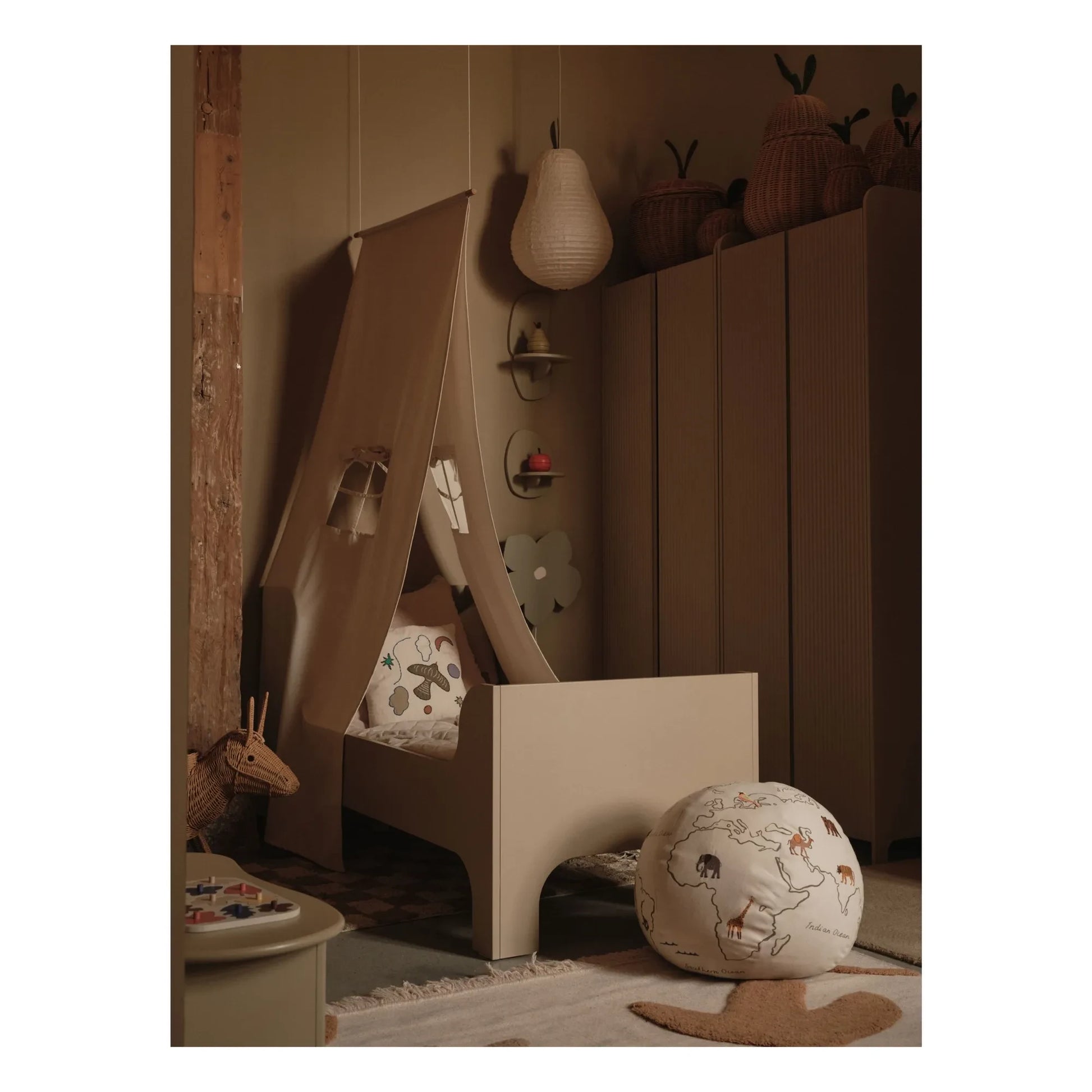 Ferm Living Kids - Swif Bird carpet | Beige