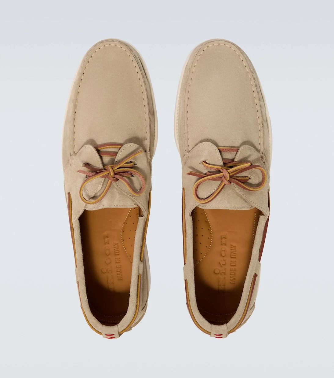 Kiton - حذاء قارب من الشمواه