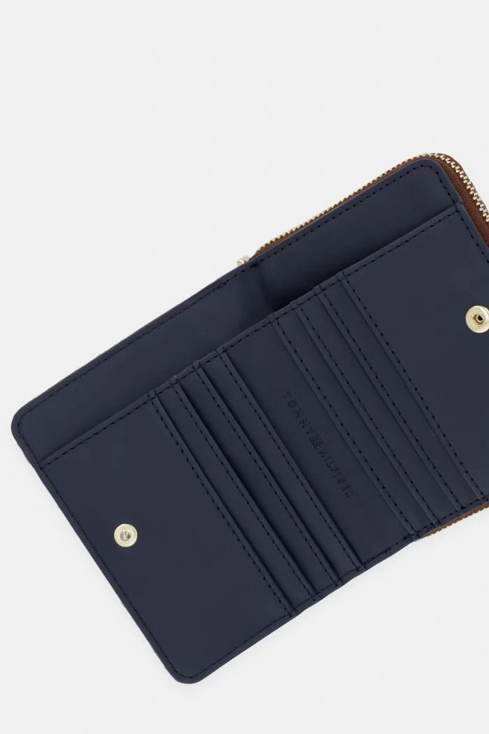 Tommy Hilfiger kadın cüzdanı