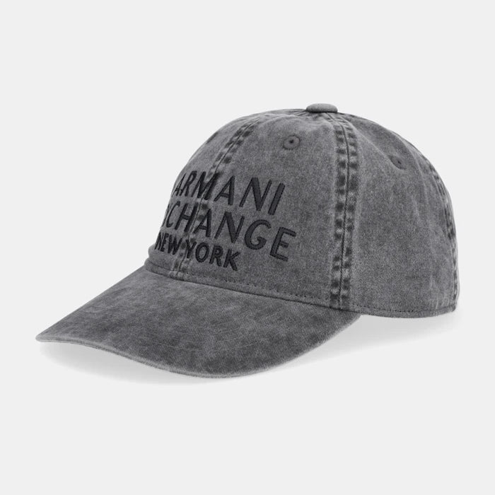Памучна шапка с козирка Armani Exchange