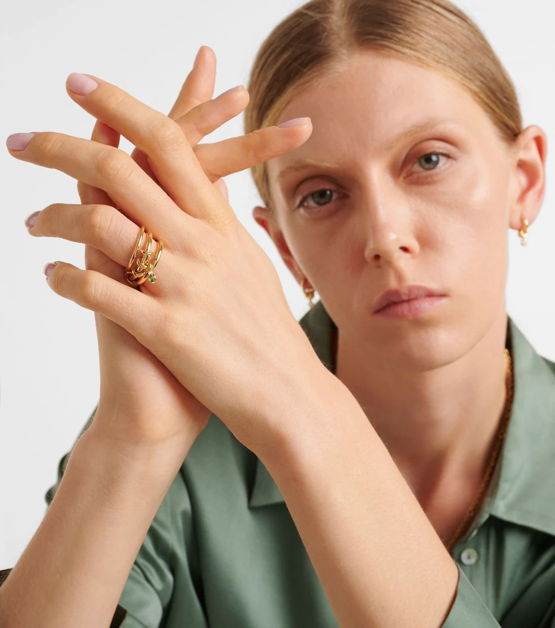 Spinelli Kilcollin - Piera 18kt gold linked rings with emerald