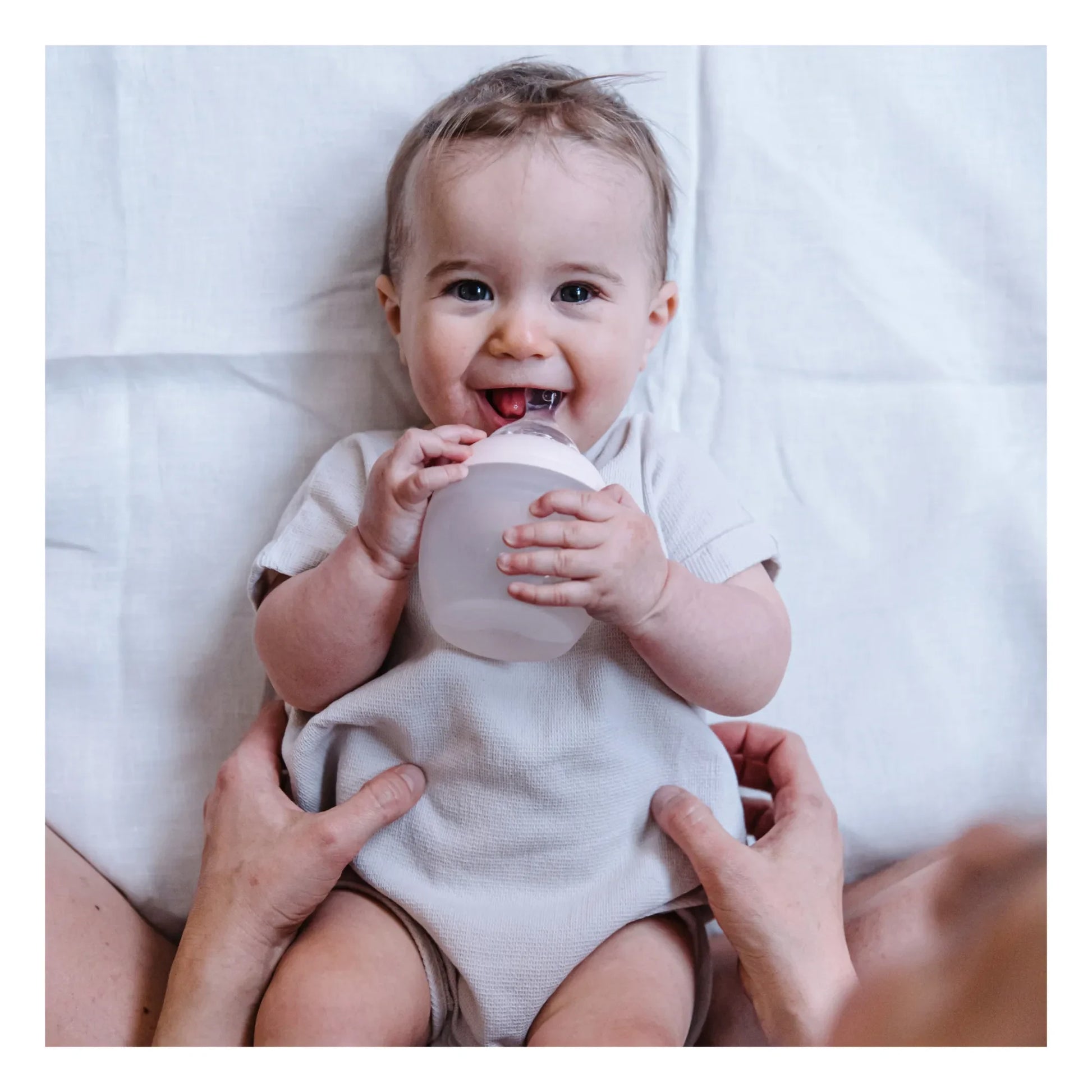 Elhée - Baby bottle in medical grade silicone