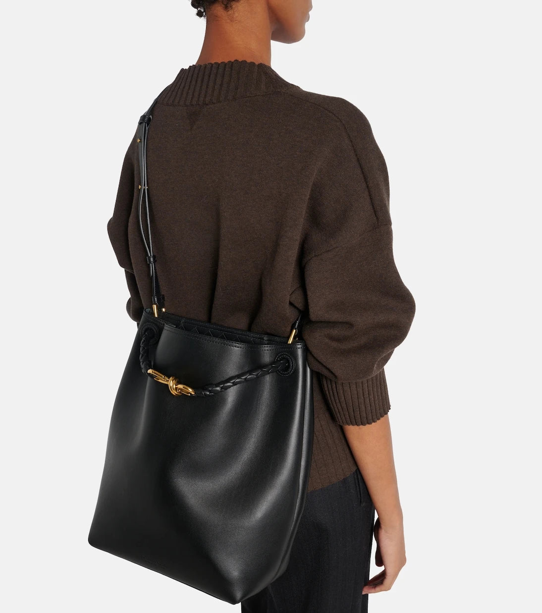 Bottega Veneta - حقيبة أنديامو دلو صغيرة من الجلد