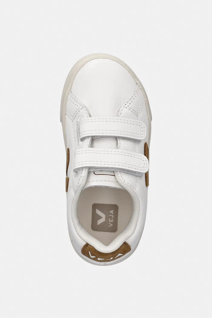 Veja Small Esplar маратонки за деца от кожа