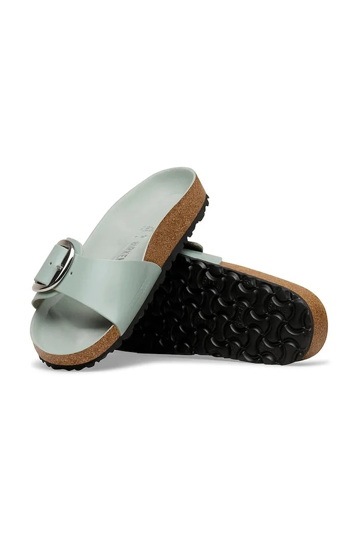 Birkenstock düz tabanlı kadın deri terlik Madrid Big Buckle
