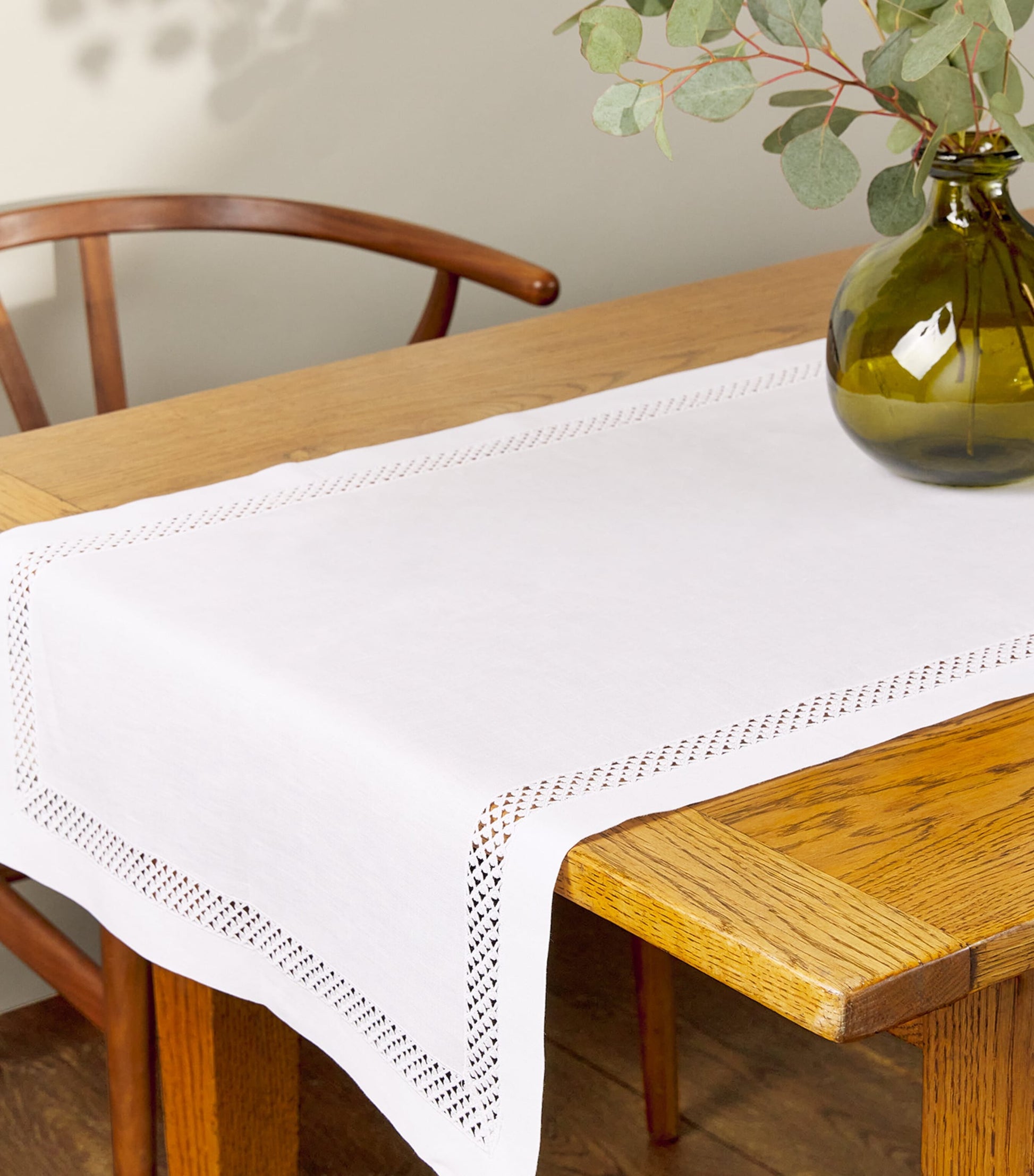 Dea Linen Embroidered Liri Table Runner (50cm x 210cm)