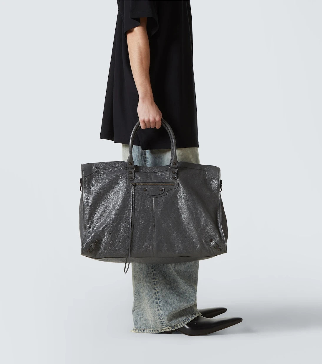 Balenciaga - حقيبة دفل Le City من الجلد