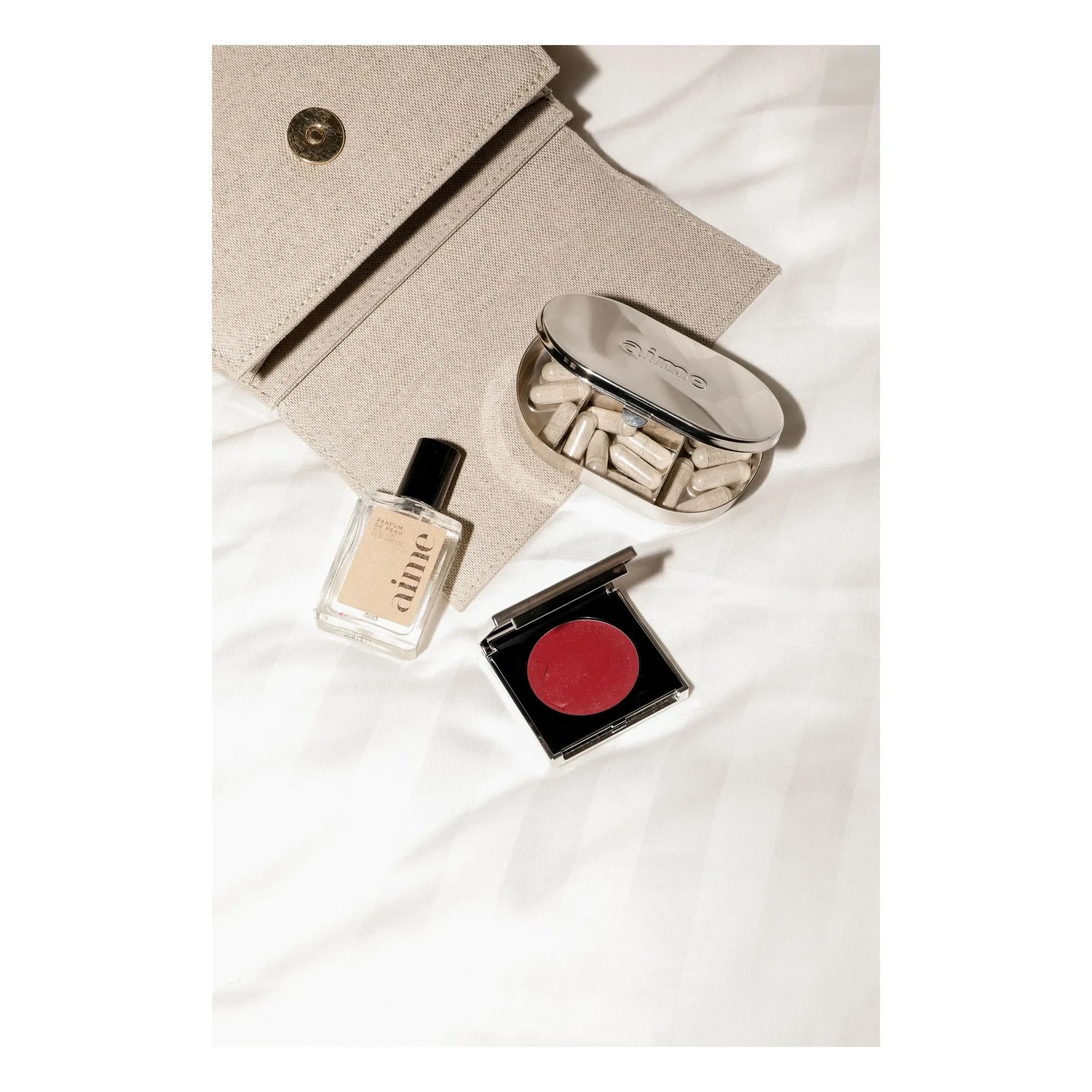 AIME - The Travel Pillbox | Silver