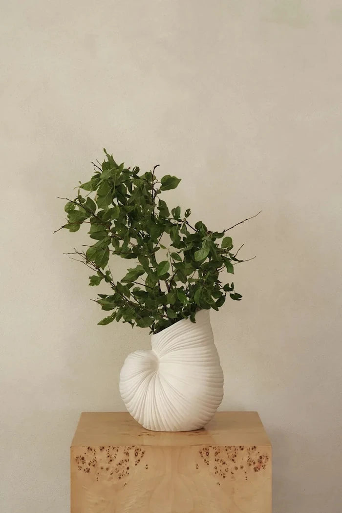 Декоративна ваза ferm LIVING Shell