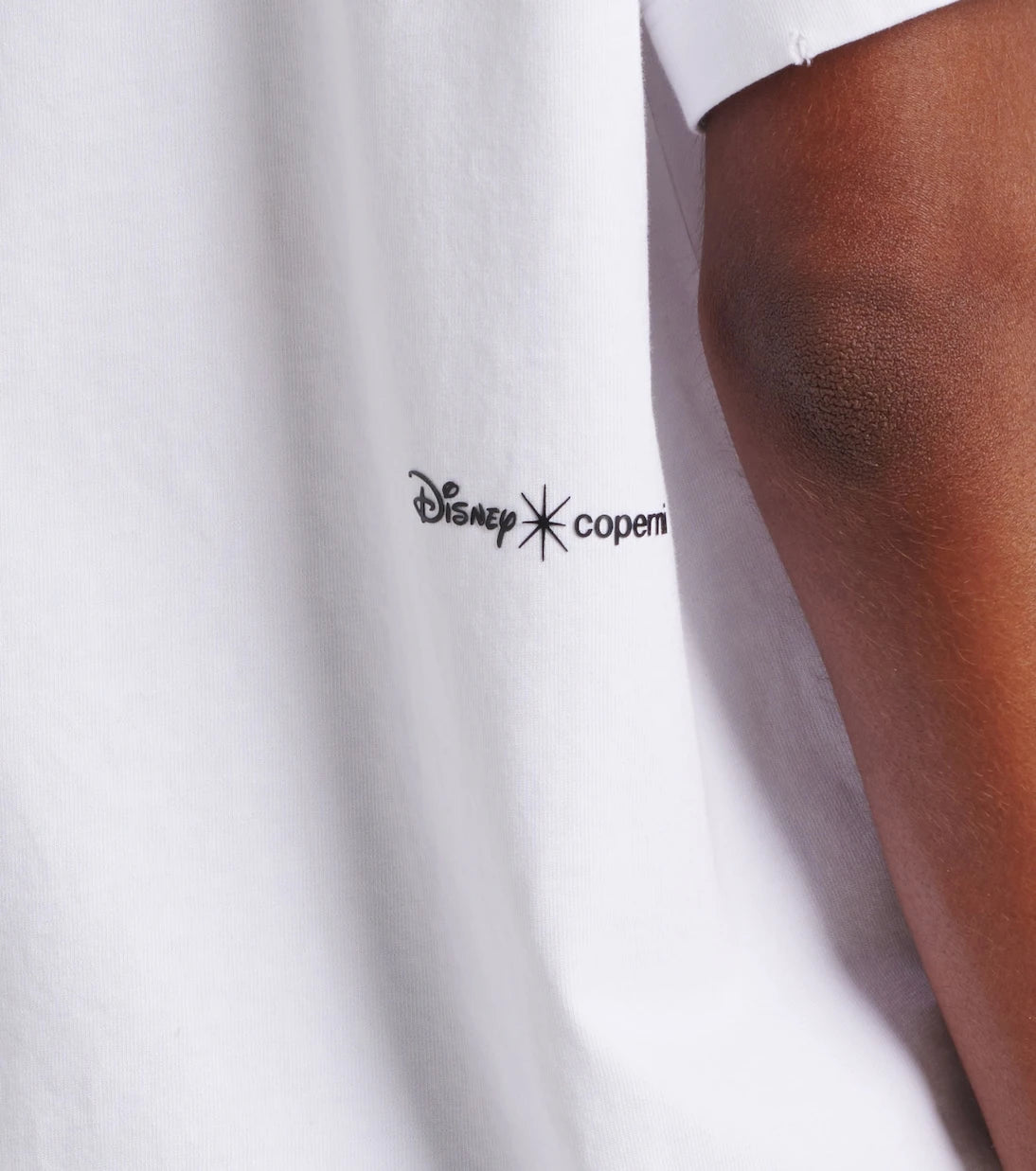 Coperni - تيشيرت "Burned By You Before" من Disney®