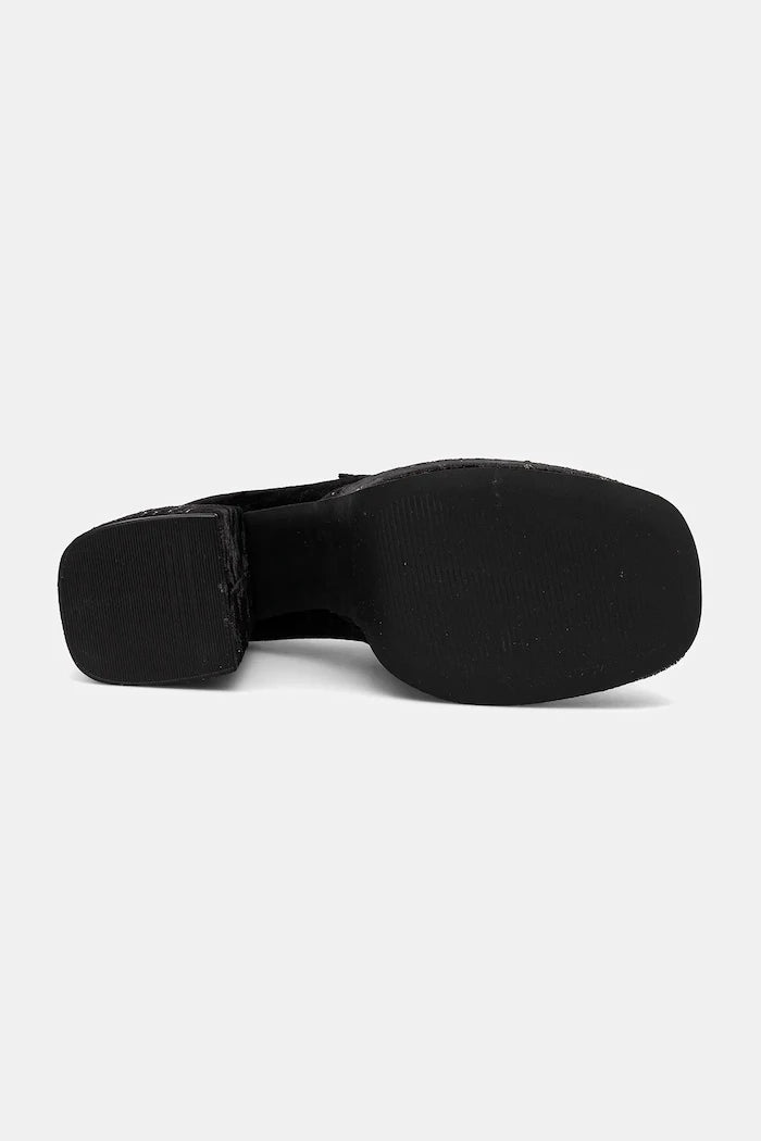 Обувки с дебел ток Koi Footwear DPK-33