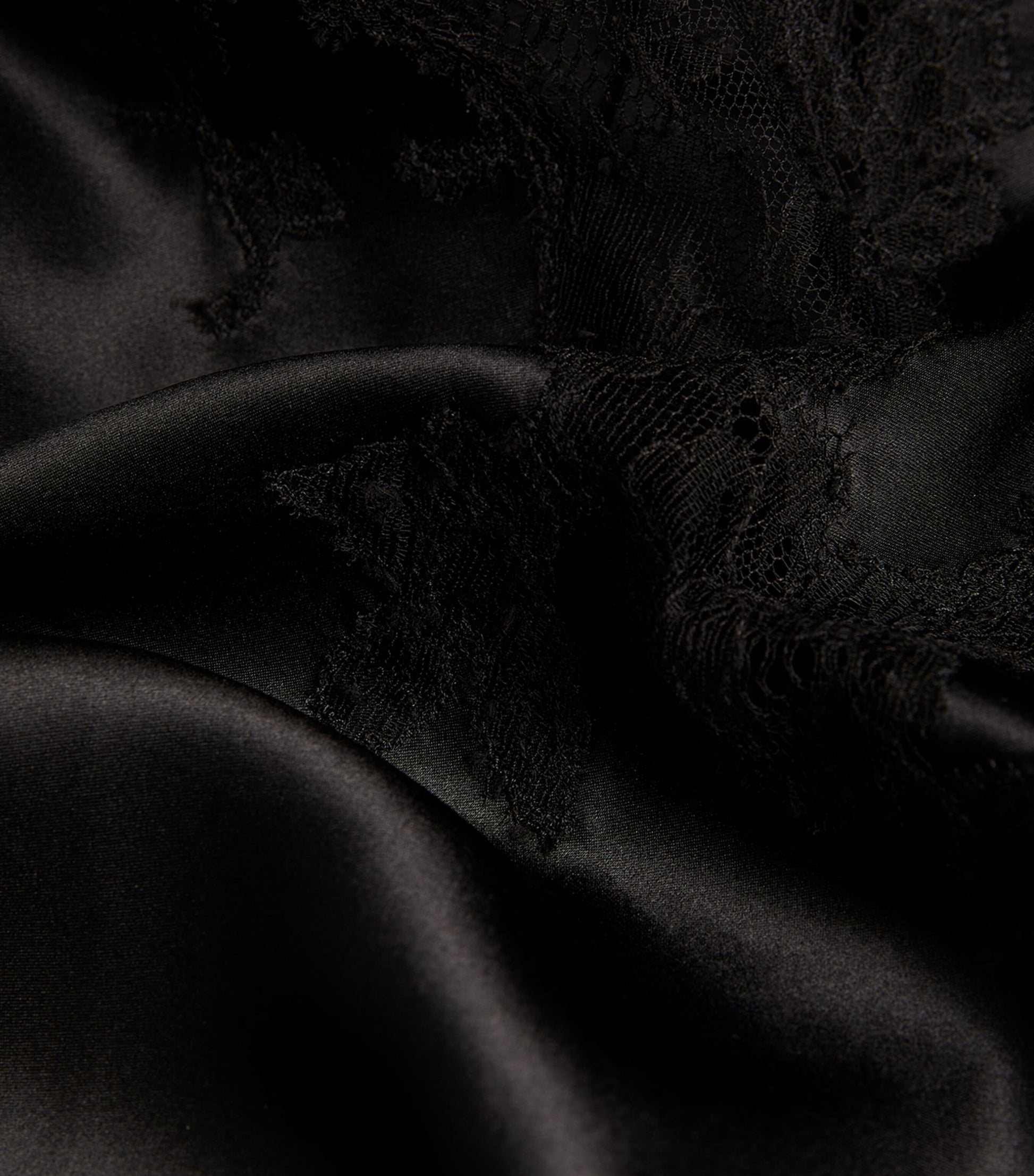 Silk Lace-Trim Baccarat Camisole NOIR