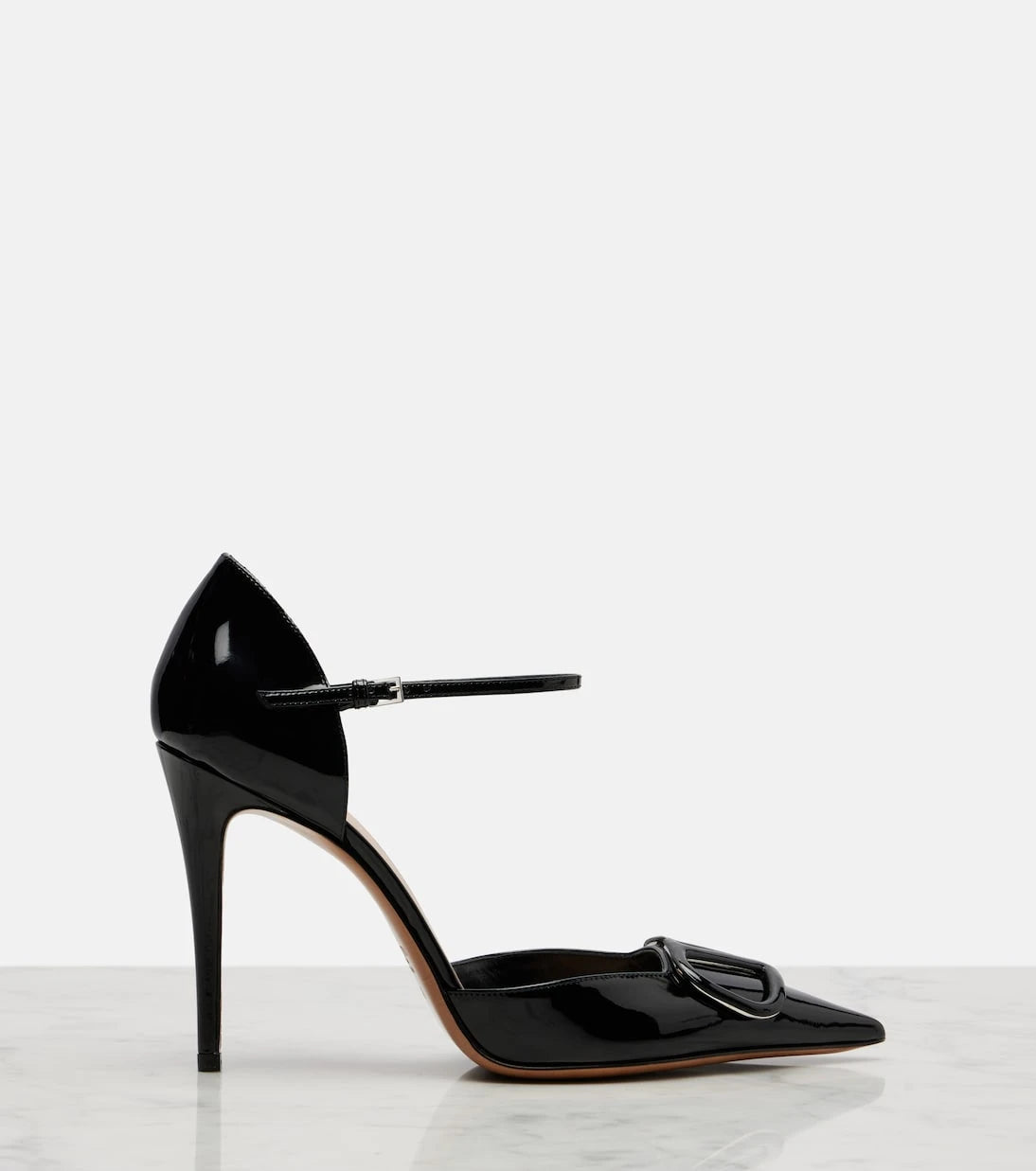 Valentino Garavani - D'Orsay 100 patent leather pumps