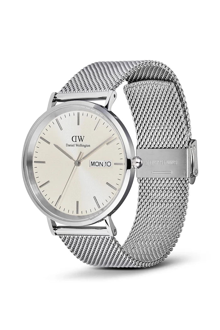 Часовник Daniel Wellington