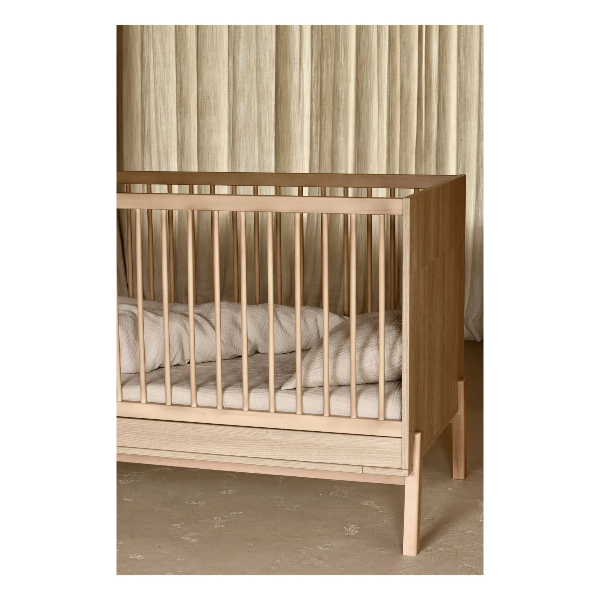 Quax - Ashi cot bed 70x140 cm | Honey