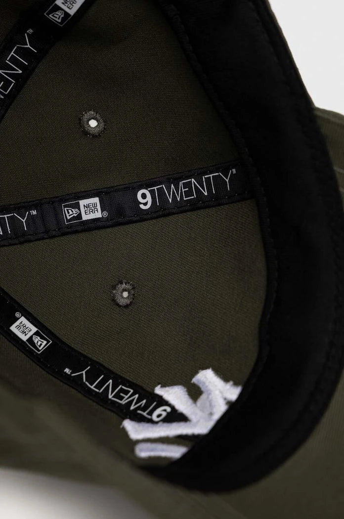 Памучна шапка с козирка New Era LEAGUE ESSENTIAL 9TWENTY®