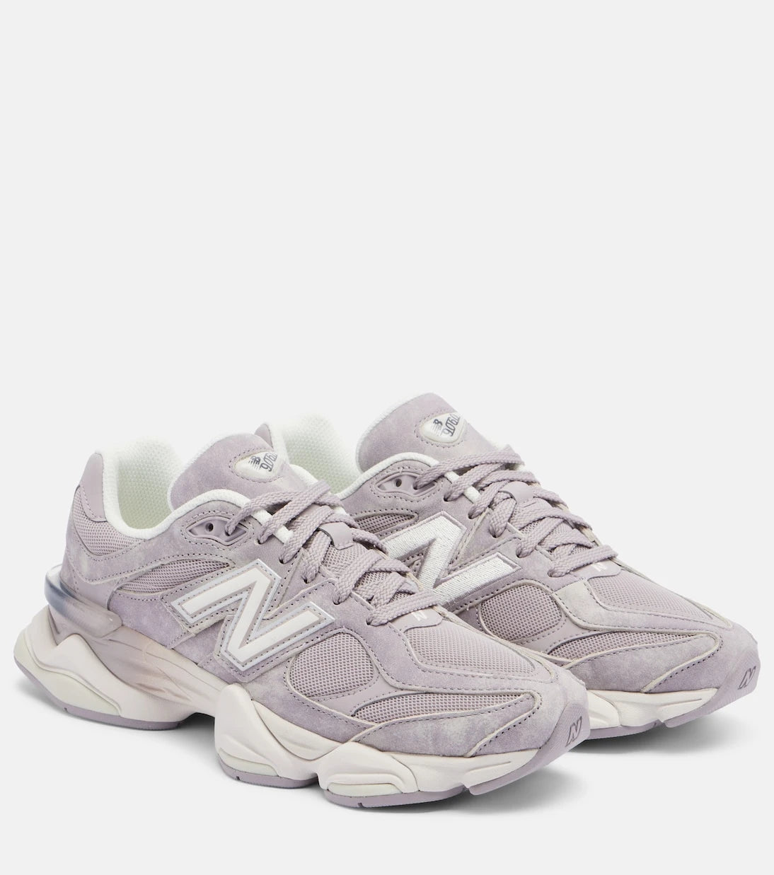New Balance - حذاء سنيكرز 9060 من الشمواه