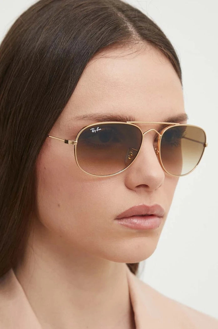 Ray-Ban güneş gözlüğü