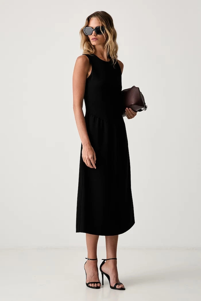 Calvin Klein kloş elbise