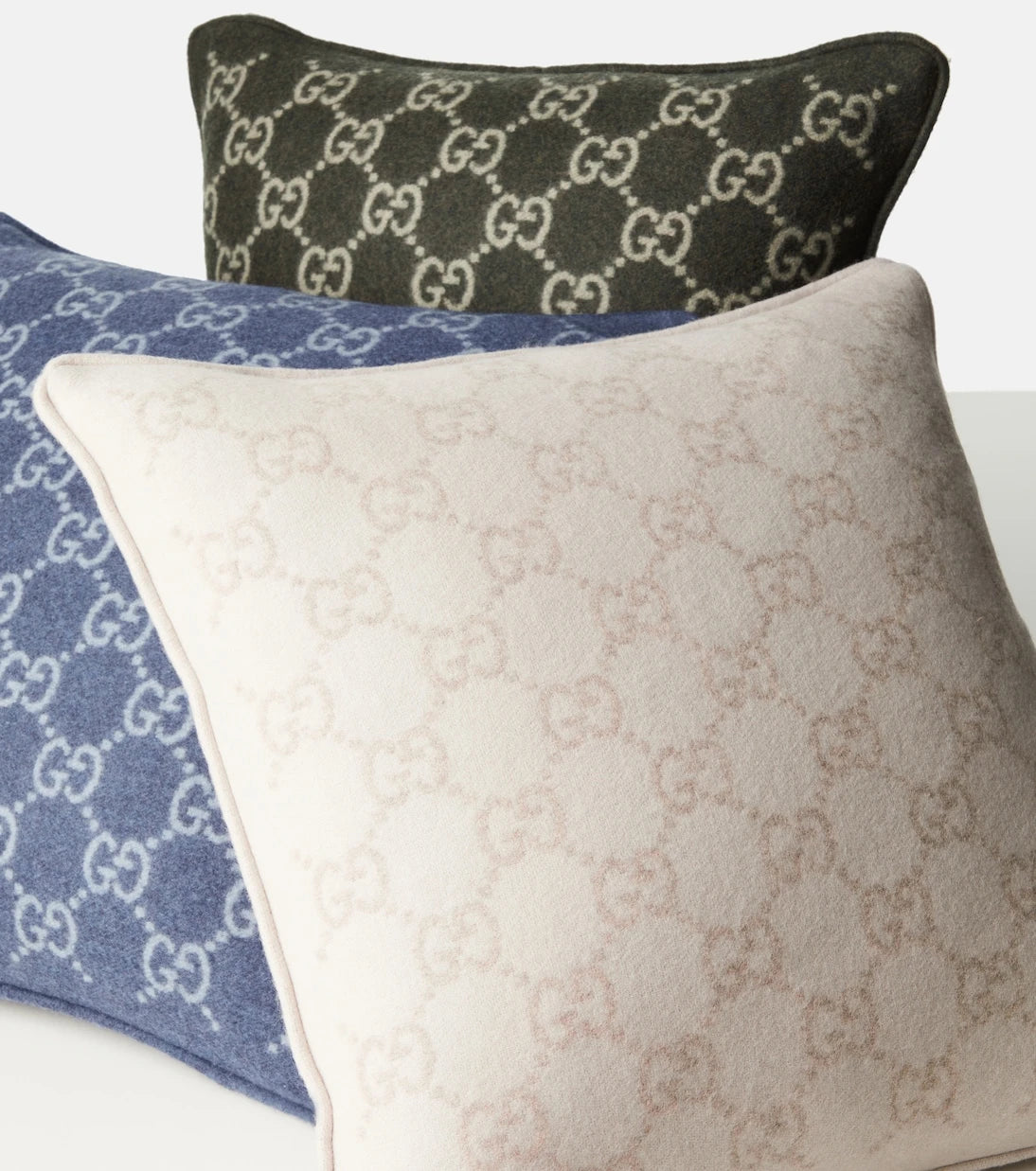 Gucci - GG jacquard wool and cashmere cushion