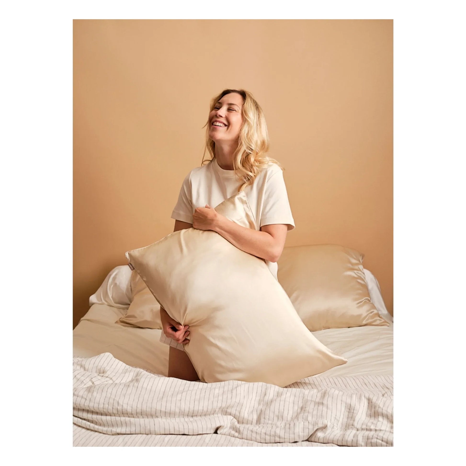 Emily's Pillow - Mulberry silk pillowcase  | Champagne