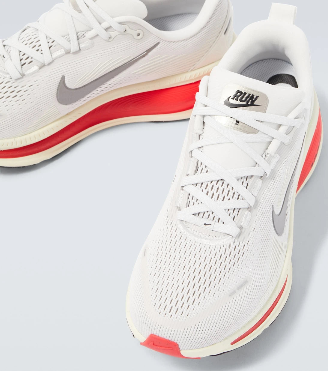 Nike - حذاء رياضي Vomero 18
