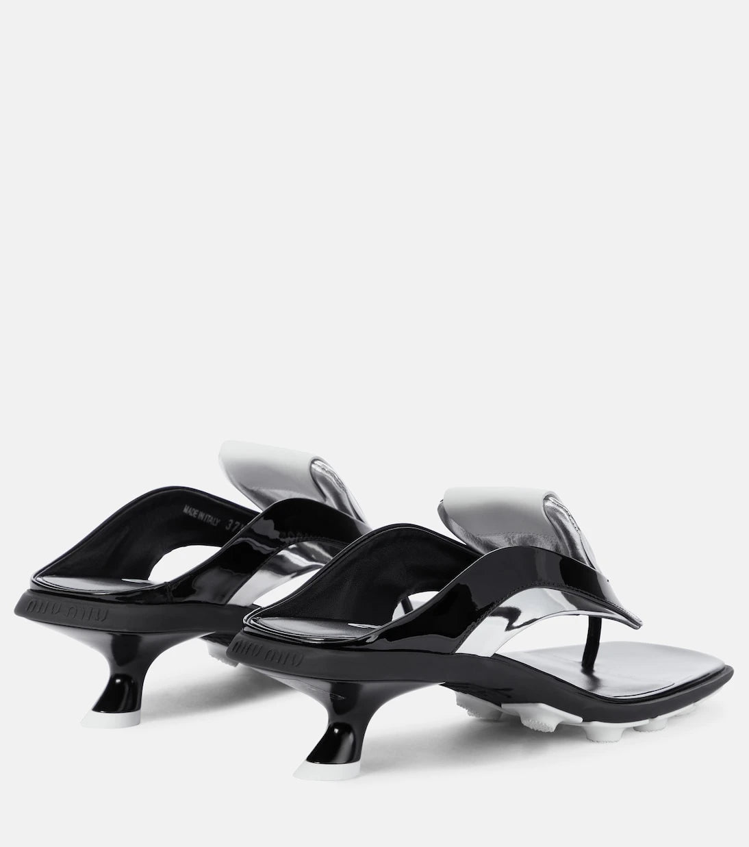 Miu Miu - Patent leather thong sandals