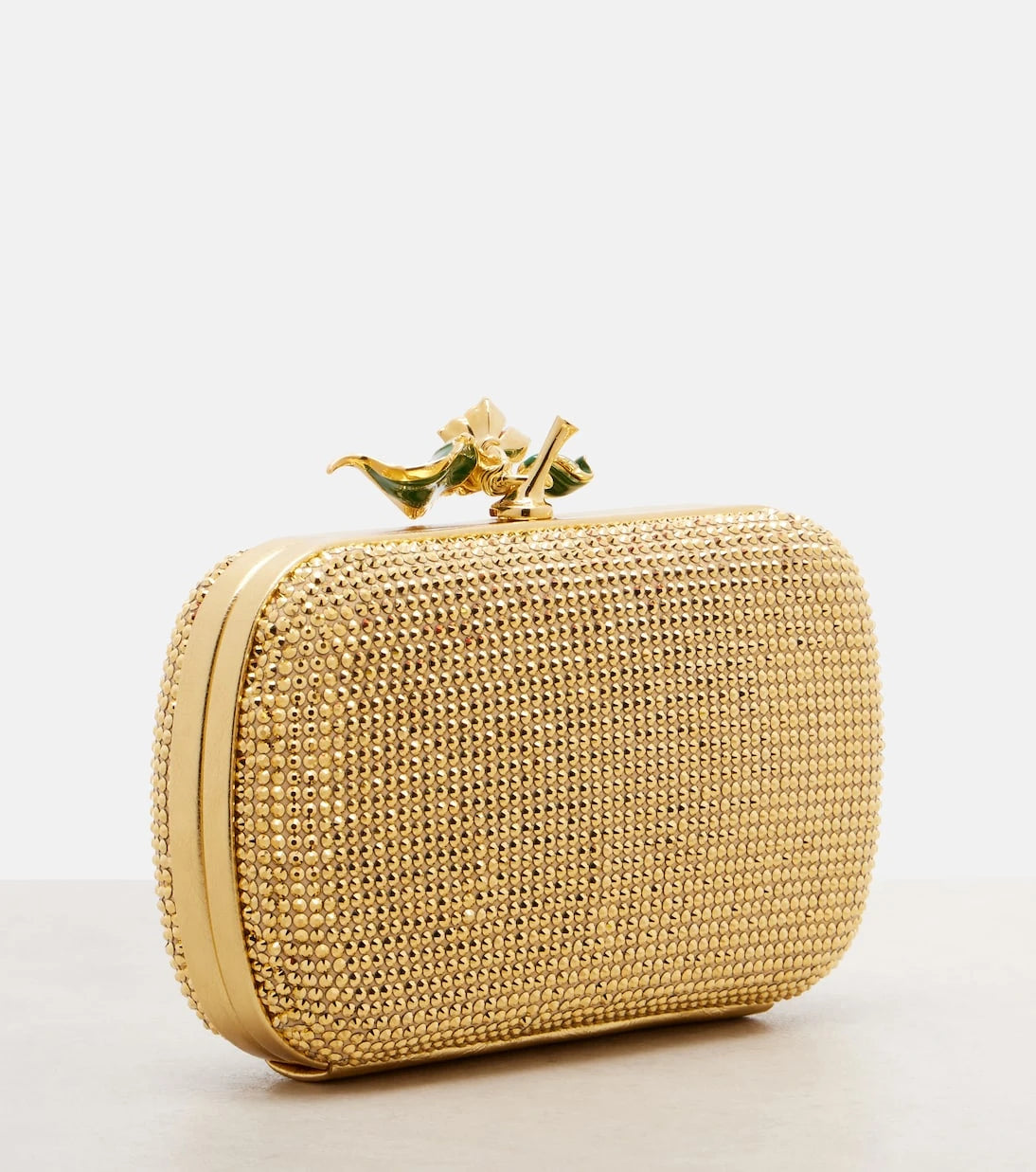 Bottega Veneta - حقيبة كلاتش جلدية Knot مزينة