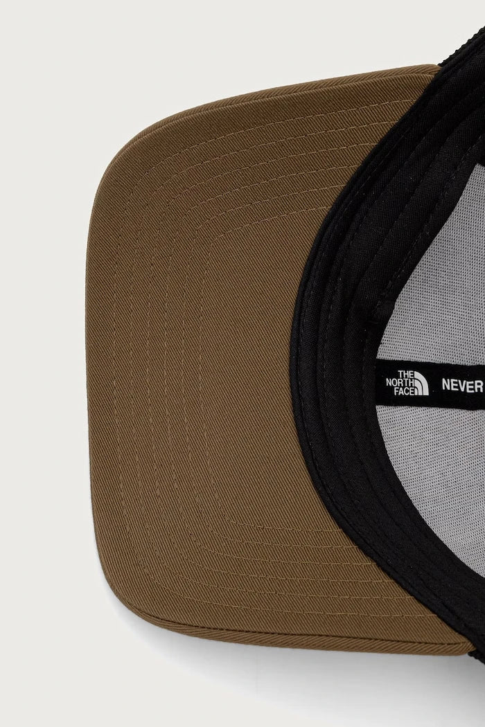 The North Face trucker şapka Mudder Trucker