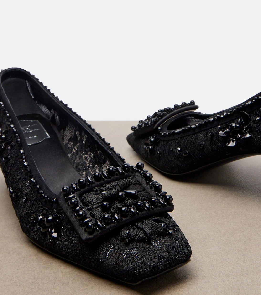 Roger Vivier - Belle Vivier embellished lace pumps