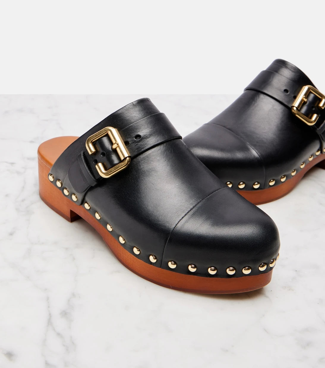 Chloé - Jeannette embellished leather clogs