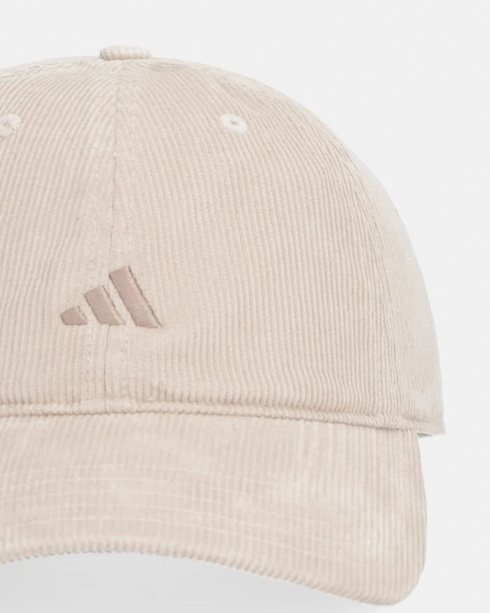 adidas kotçuklu şapka denim kumaştan