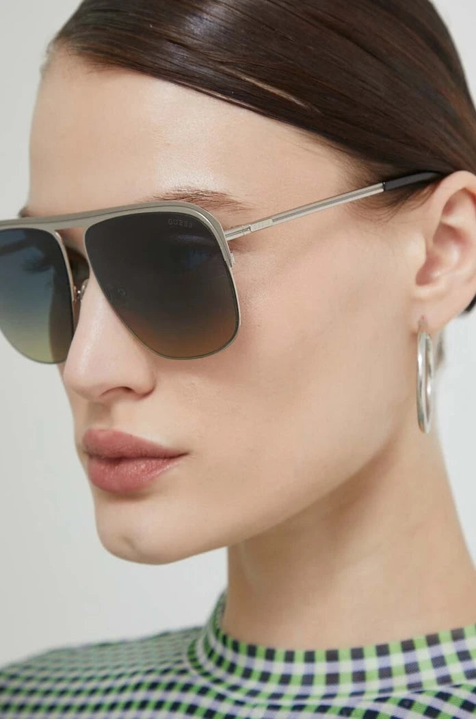 Слънчеви очила Guess