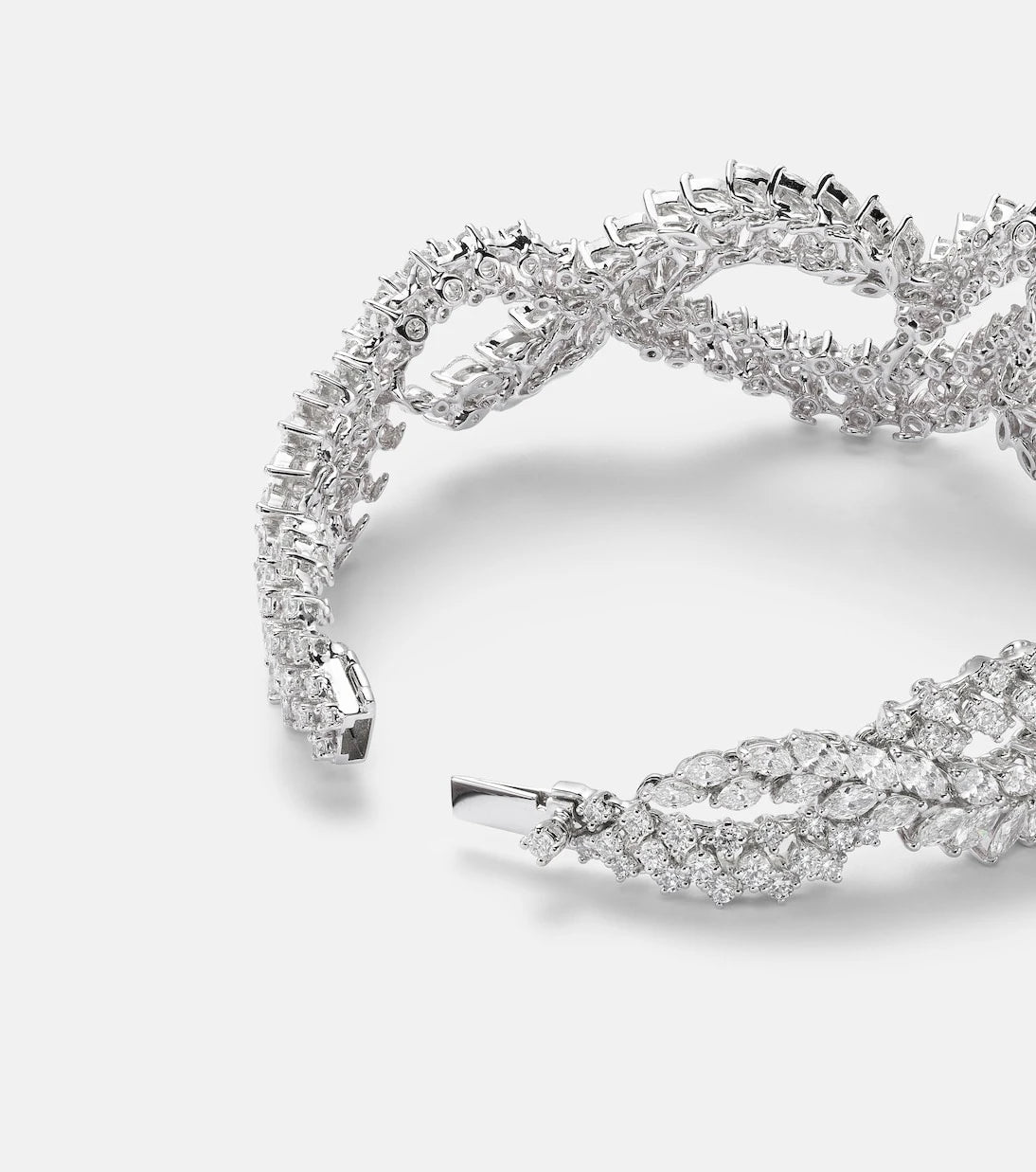 Yeprem - Y-Couture 18kt white gold bangle with diamonds