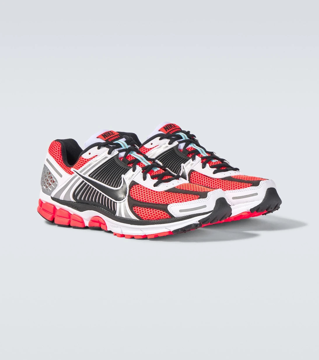 Nike - Zoom Vomero 5 SE sneakers