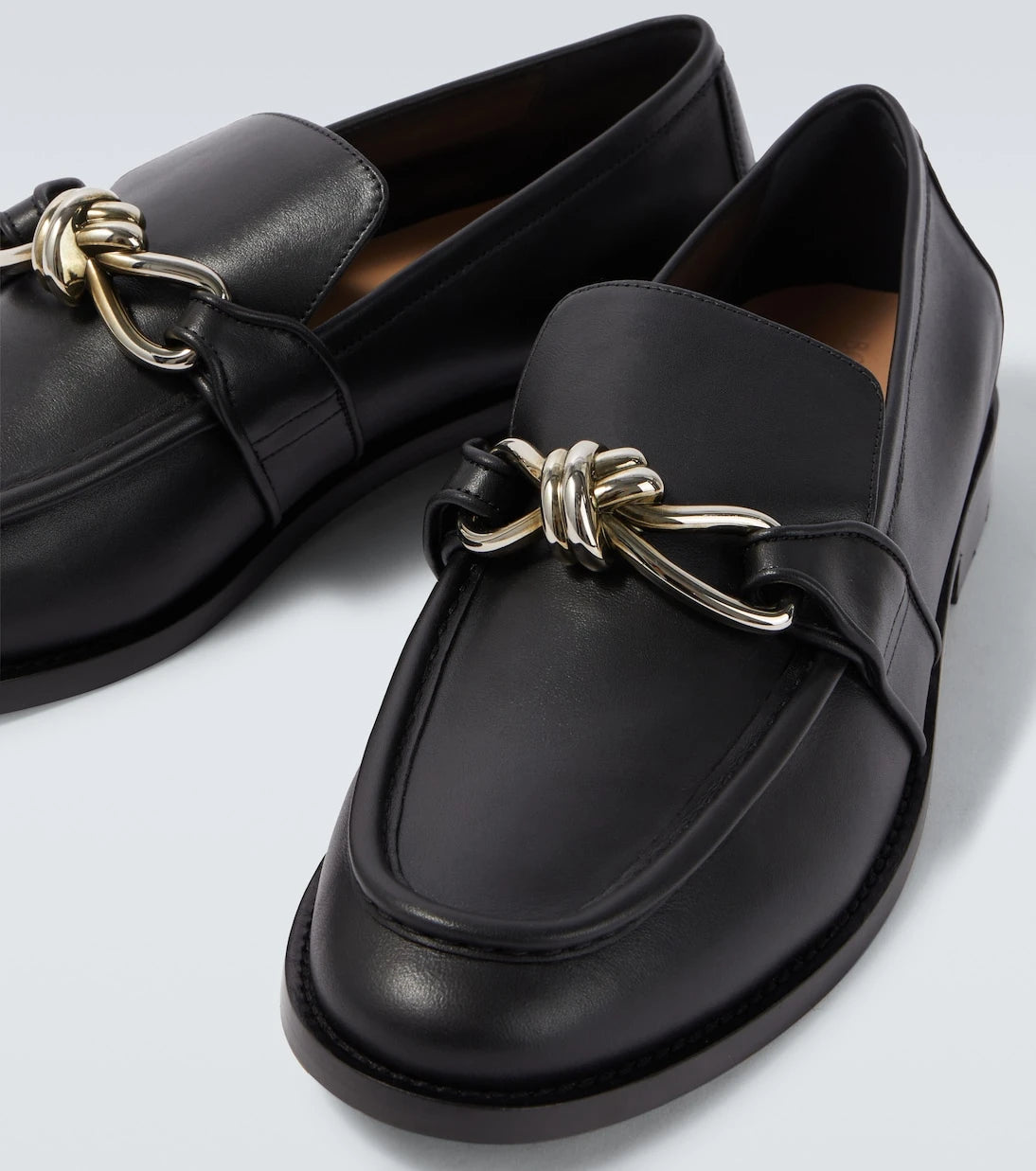 Bottega Veneta - Astaire Knot deri makosenler